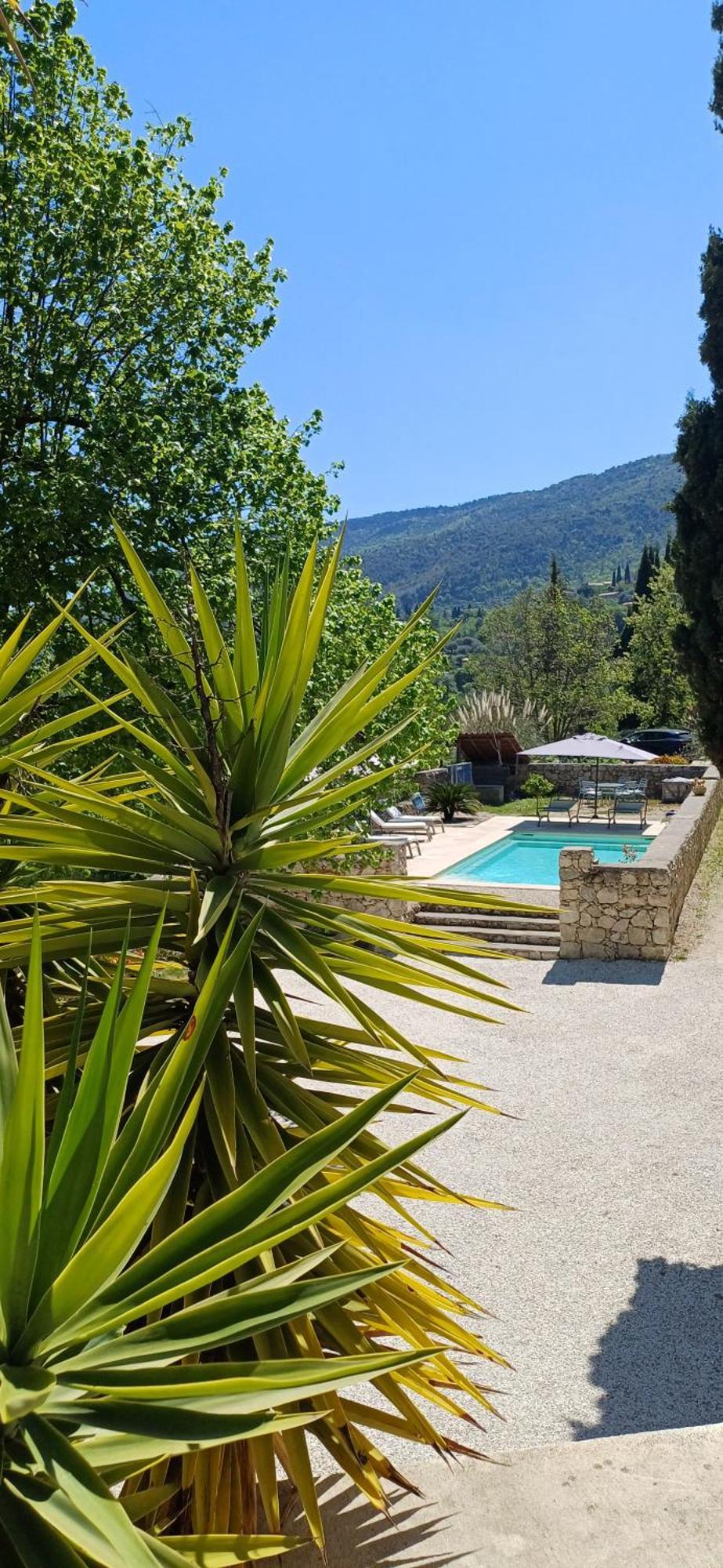 Le Domaine De La Feuilleraie Bed & Breakfast Coaraze ภายนอก รูปภาพ